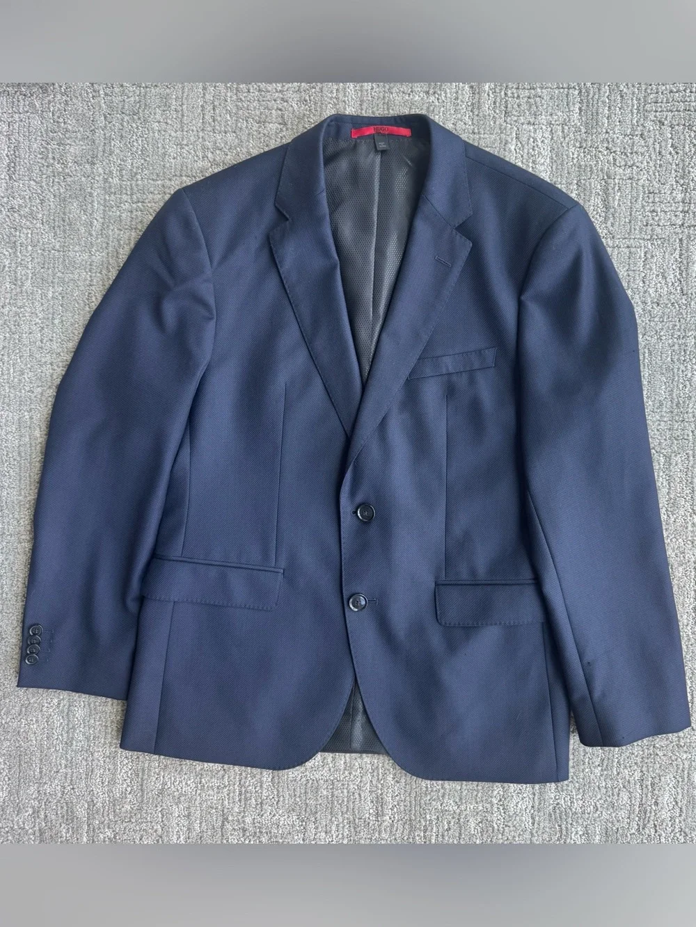 HUGO HUGO BOSS Navy Blue Wool Sport Coat Blazer 36S Two-Button Dual Vent Modern